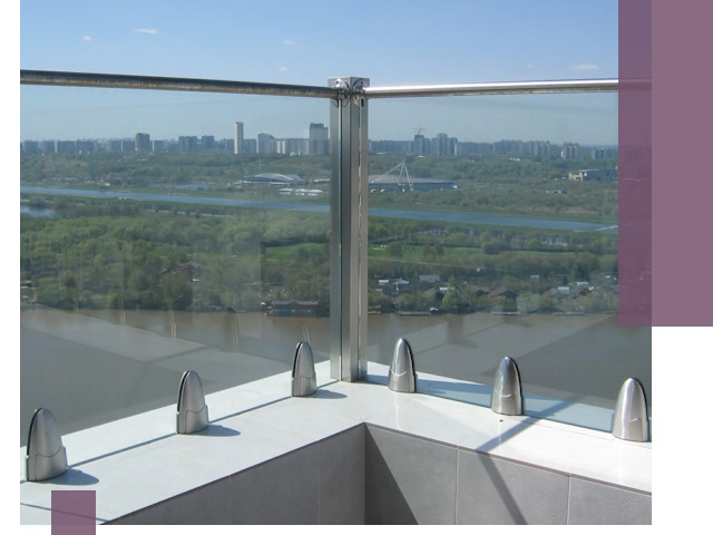 Стеклянные парапеты премиум класса в Гае для домов и бизнесов